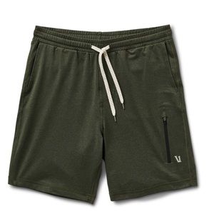 Sunday Performance Short (NWT)